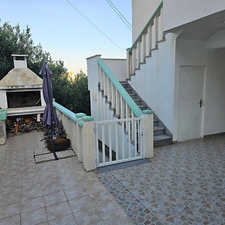Apartments Zemunik Omiš Esterno foto
